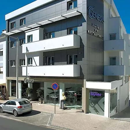Genesis Hotel 3*