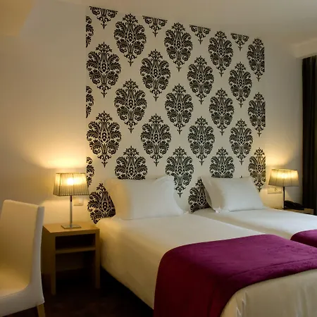 Hotel Genesis