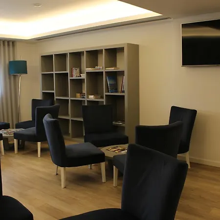 Hotel Genesis 3*