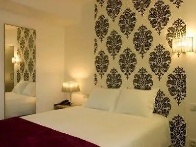 Hotel Genesis